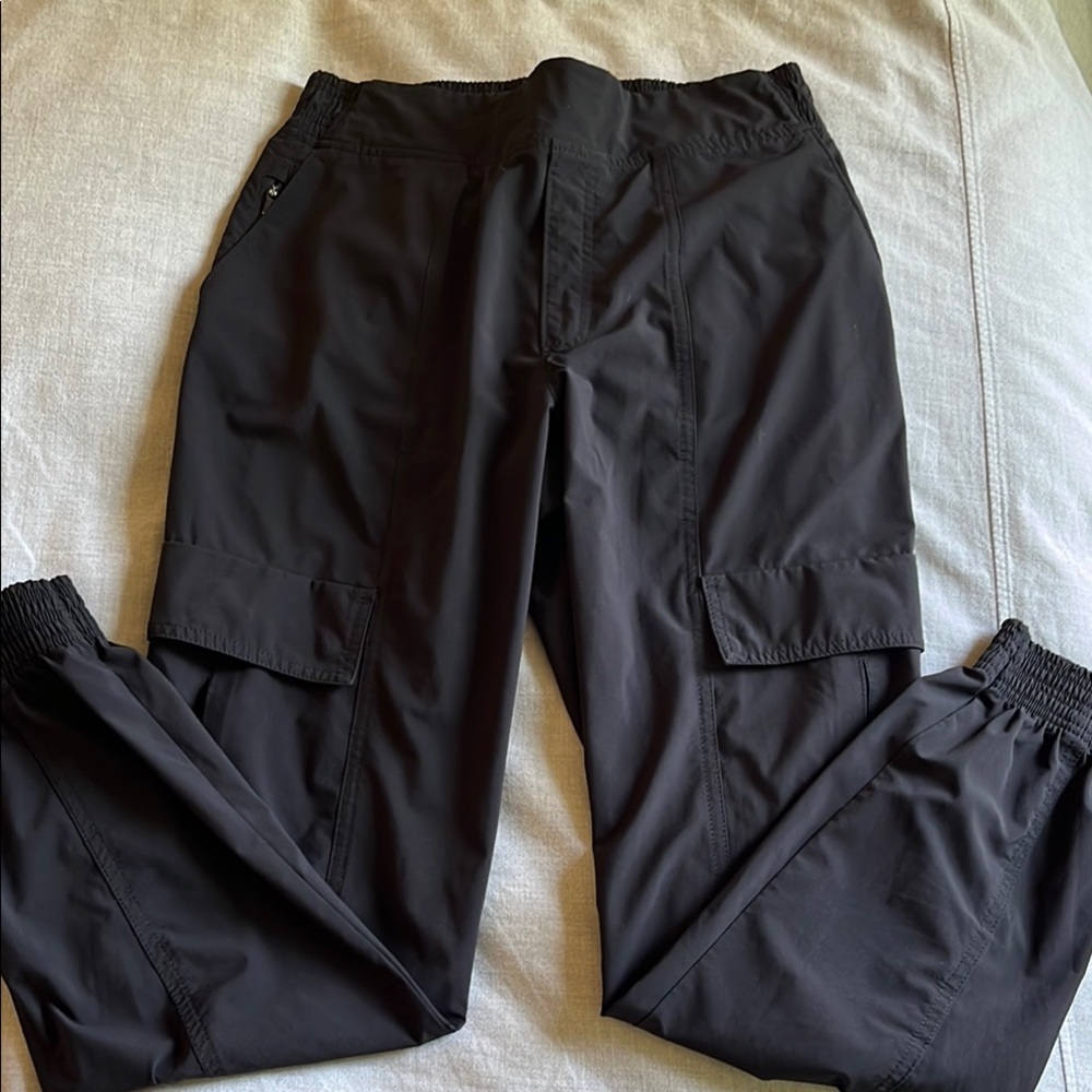 Women’s Athleta Chelsea Utility Jogger, black, size 0